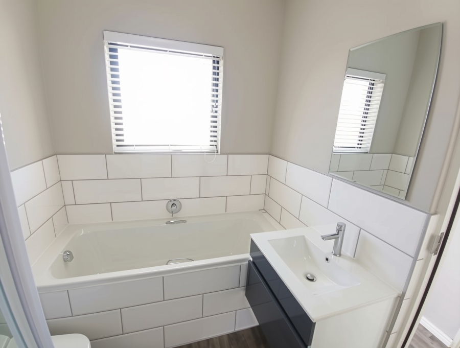 To Let 2 Bedroom Property for Rent in Haasendal Western Cape